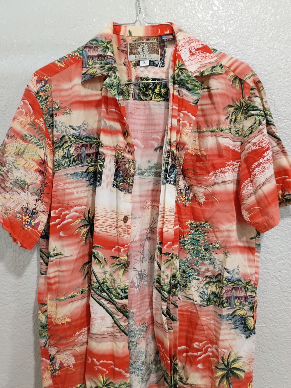 Kahala Red Tropical Camp-Collar Button-Down Shirt Made In Hawaii USA S